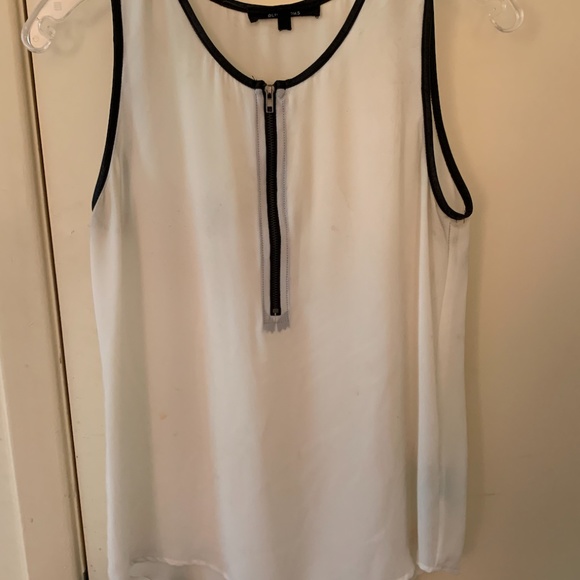 White Sleeveless Blouse with Leather Zip-Up - Picture 2 of 4